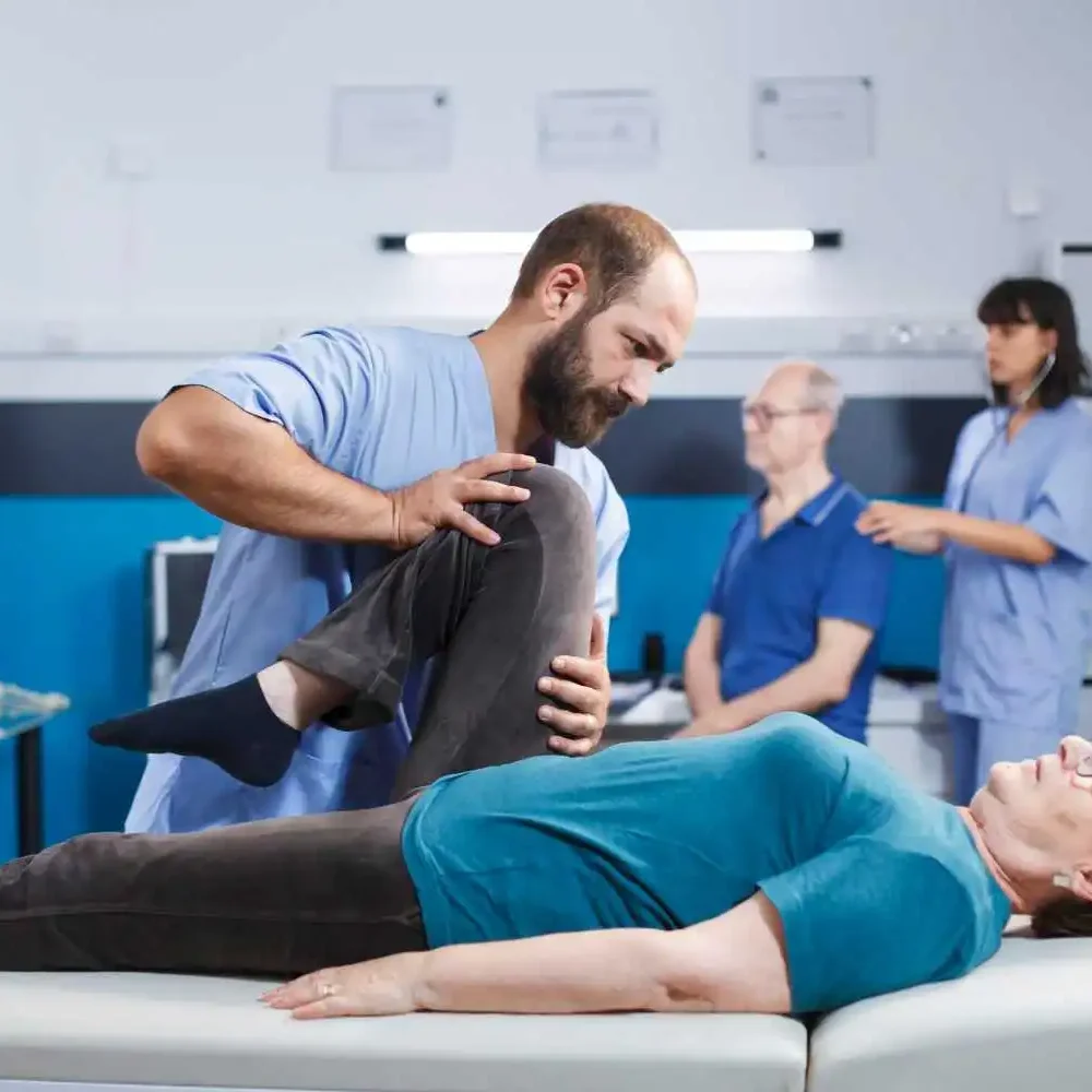 The Role of Physical Therapy in Managing Chronic Pain and Injury